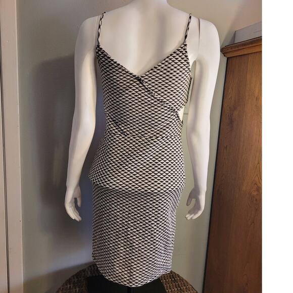 H&M Black White Geometric Cut-Out Bodycon Dress S Sexy Night Out Clubwear Slinky - Picture 4 of 8